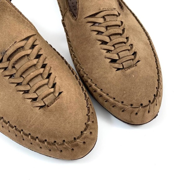 70's suede woven moccasin flats by POSITIVELY PEPPERS - Picture 4 of 13